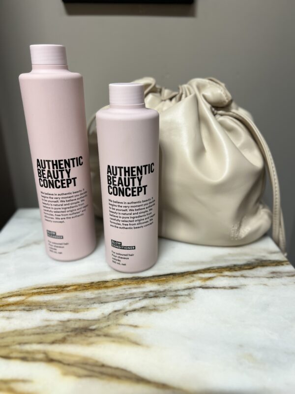 Authentic Beauty ConceptGlow Gift SetFor Colored Hair